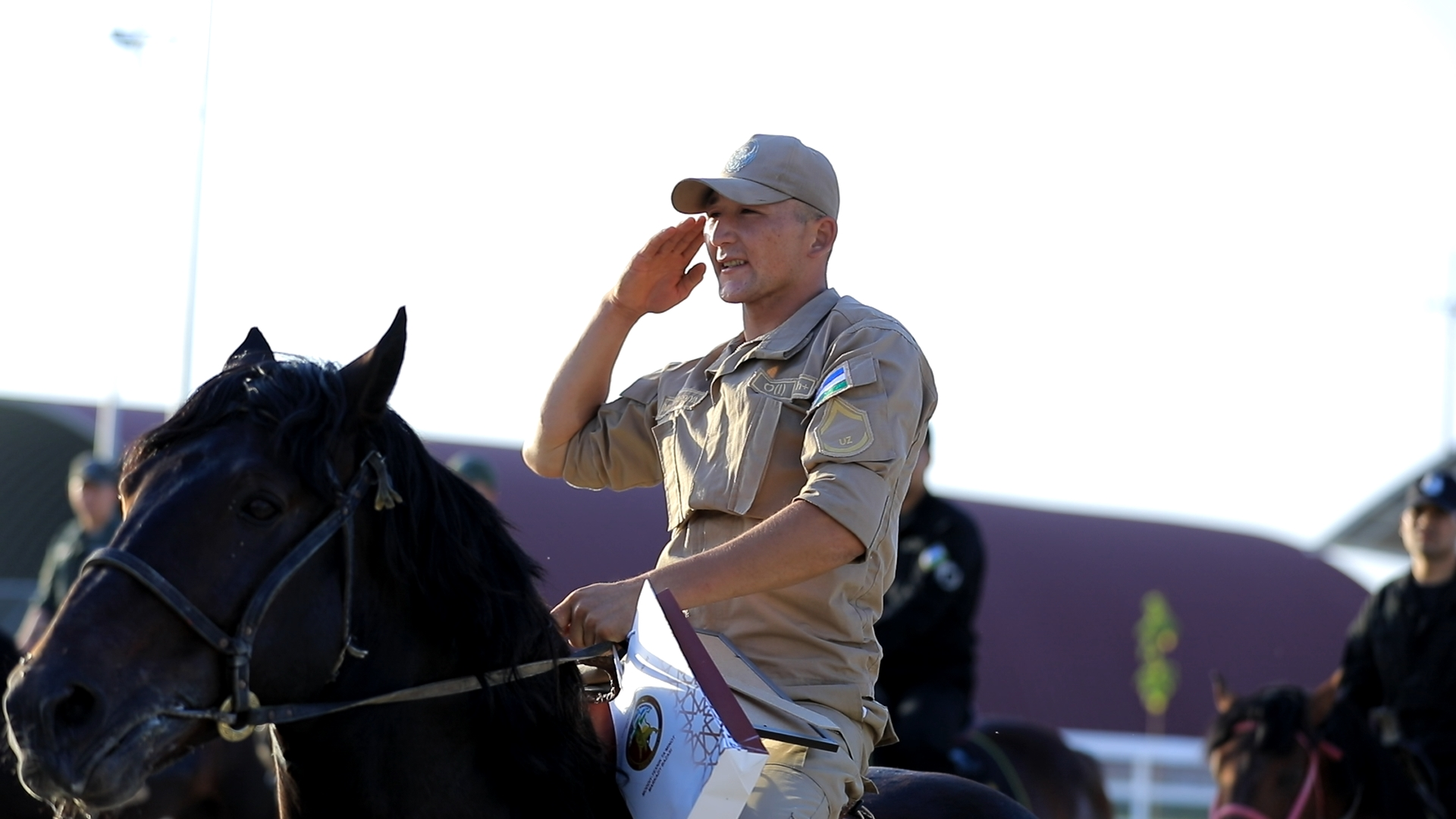 塔什干尤科里奇尔奇克区国民卫队骑兵中队基地 - 3