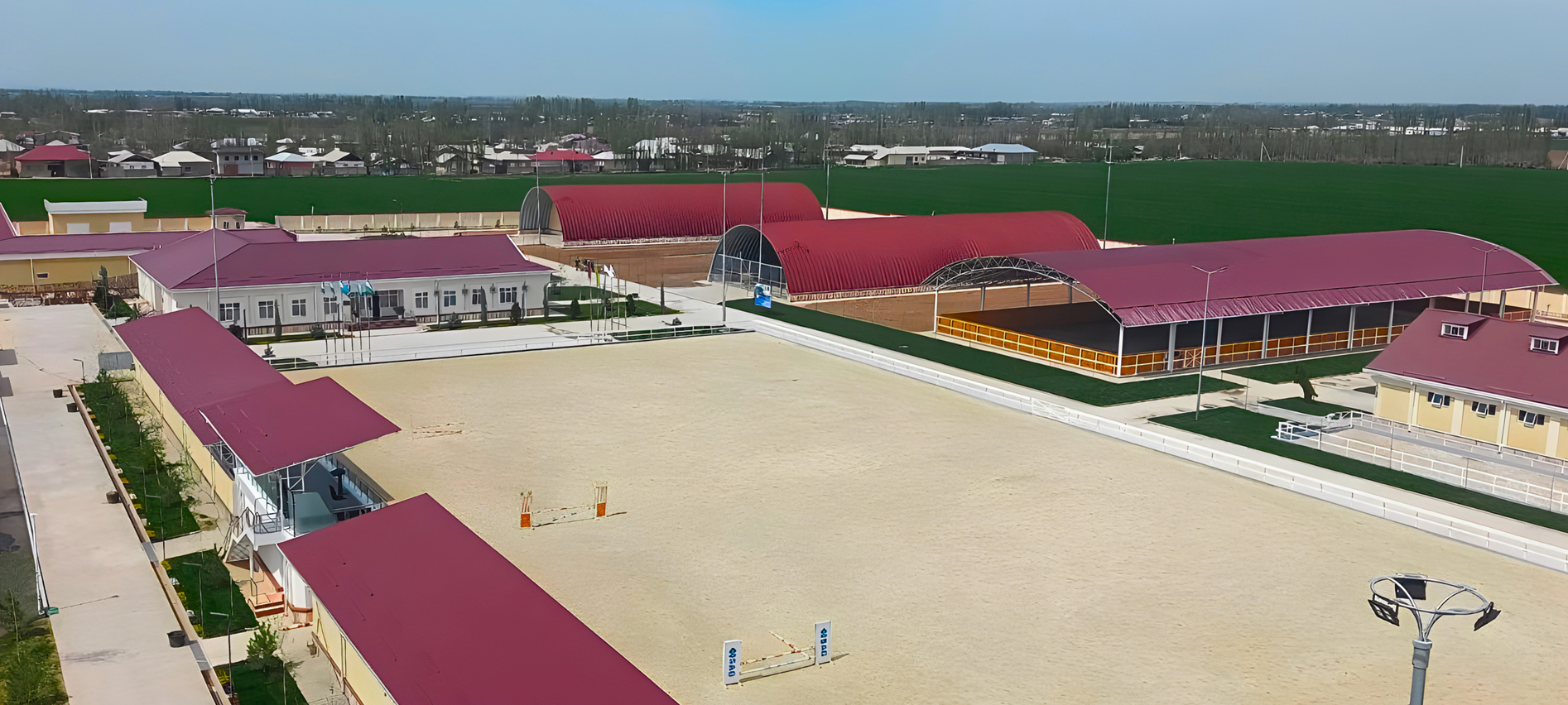 综合马术基础设施 — 功能性与安全性