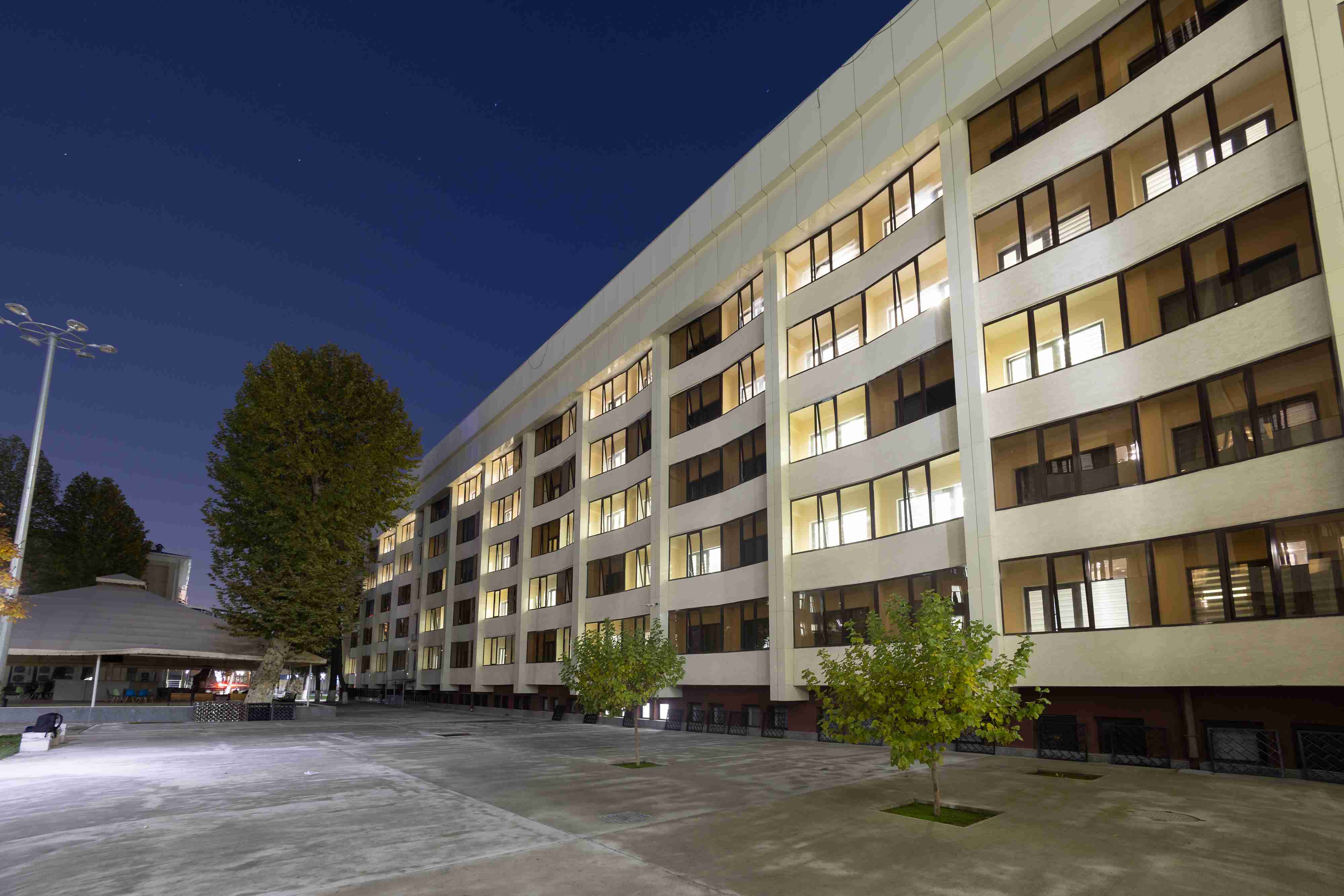 现代外立面 - 美观耐用材料