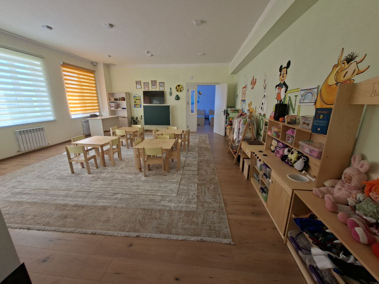 120名儿童的新建筑